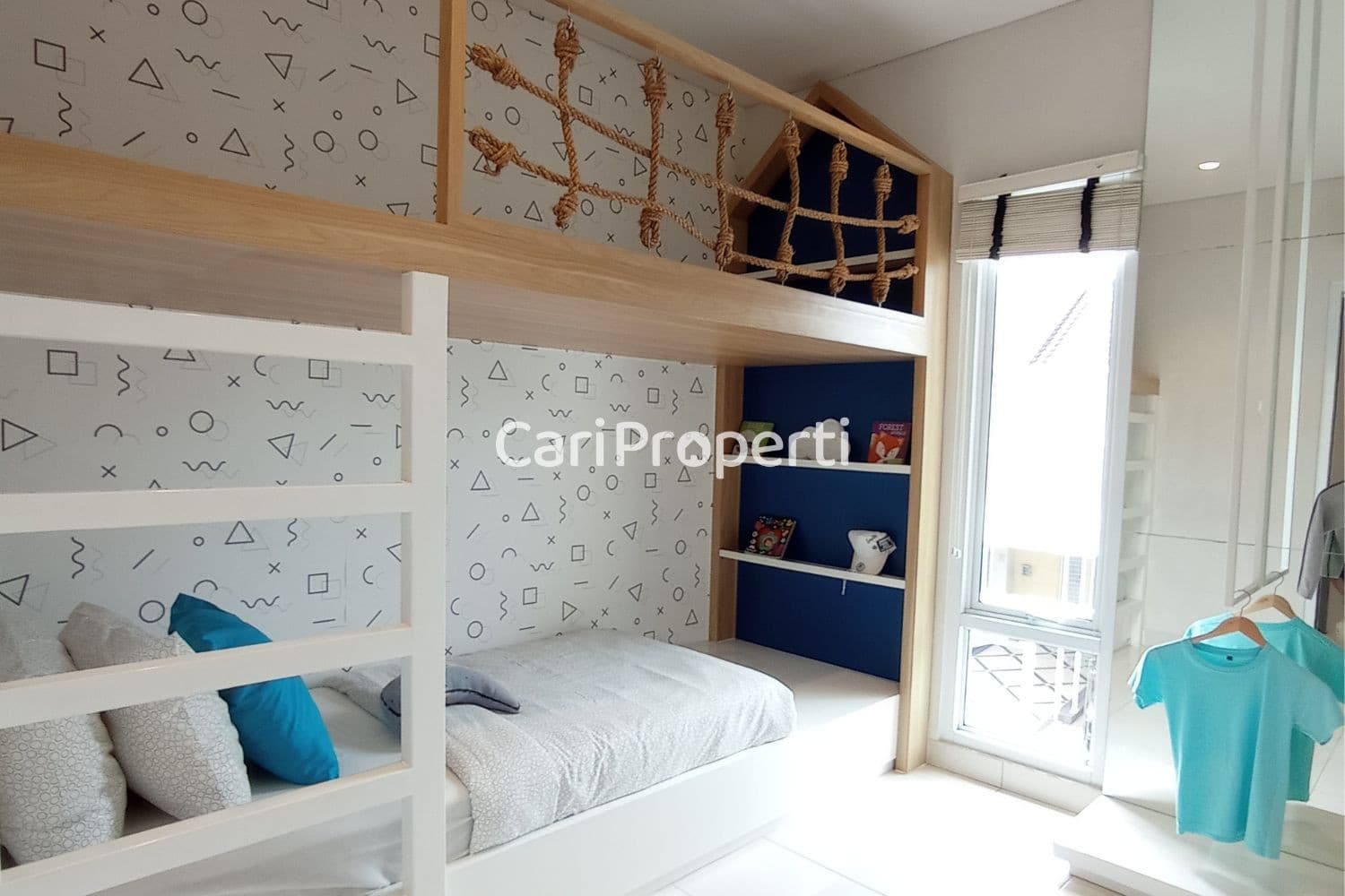 2nd Bedroom
