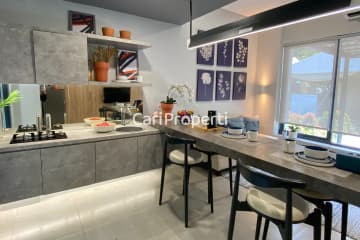 Cozmo House Myza