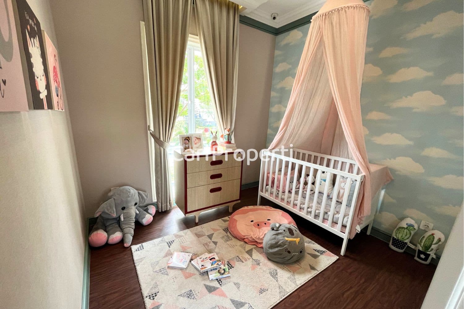 2nd Bedroom