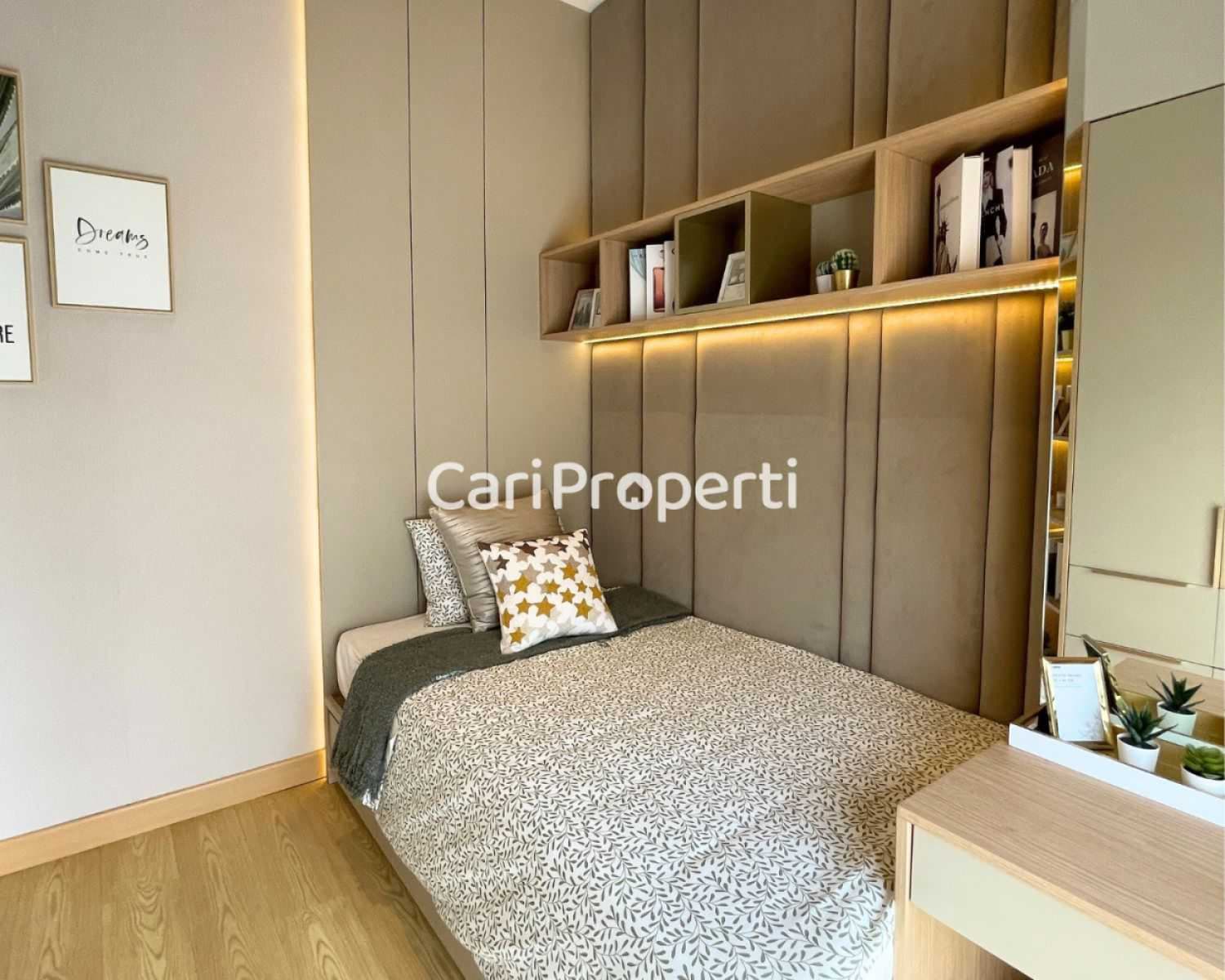 2nd Bedroom