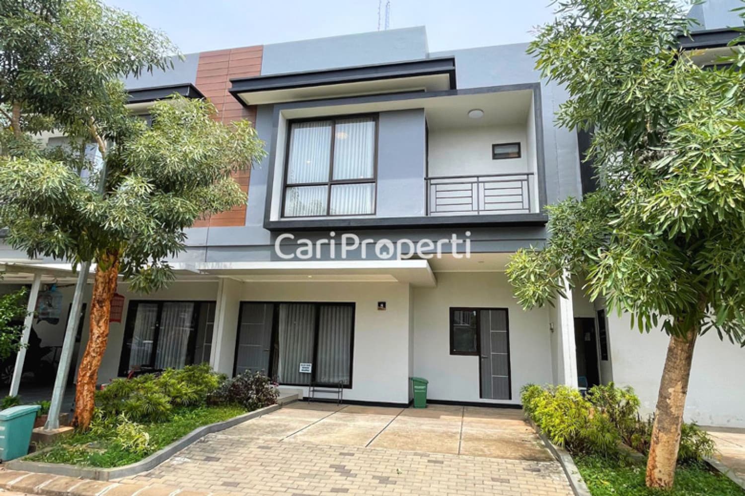 Fasad Kingspoint Private Residence