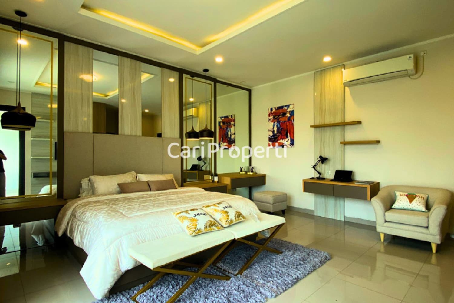 Master Bedroom Kingspoint Private Residence