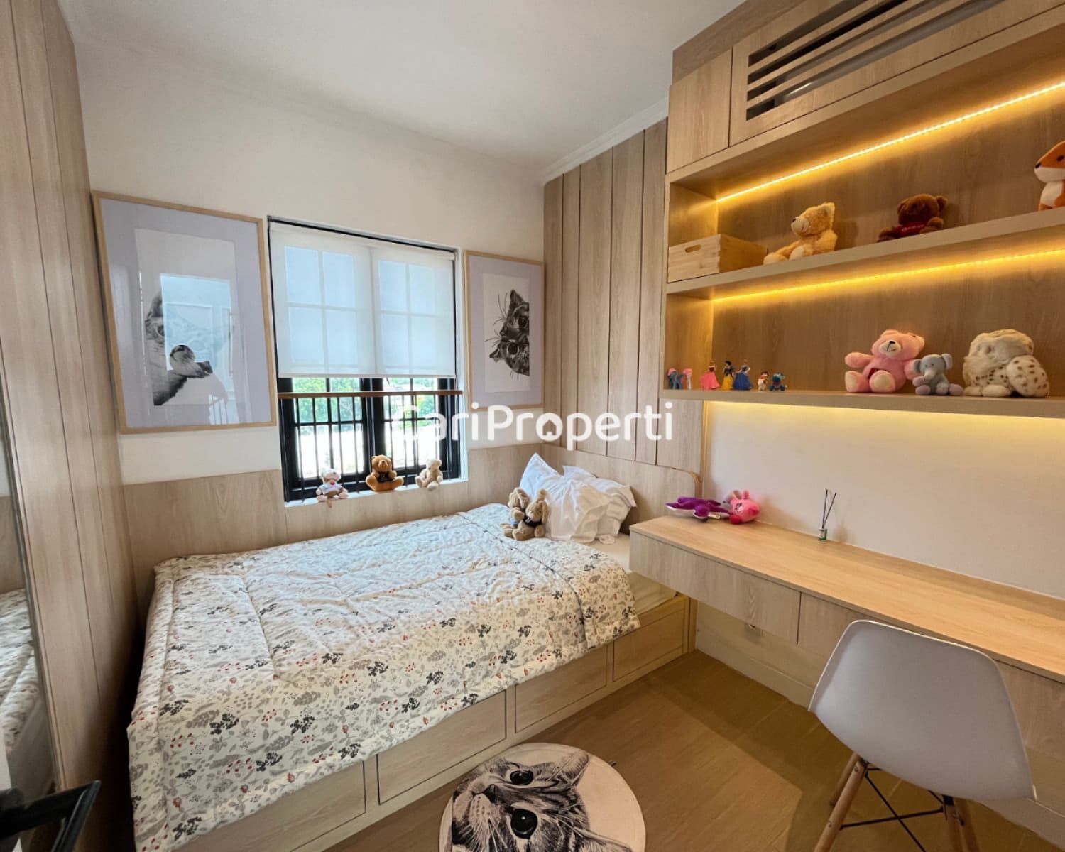 2nd Bedroom