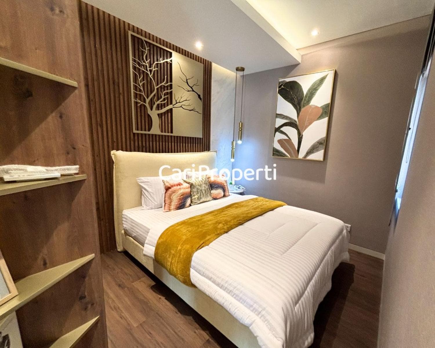 2nd Bedroom