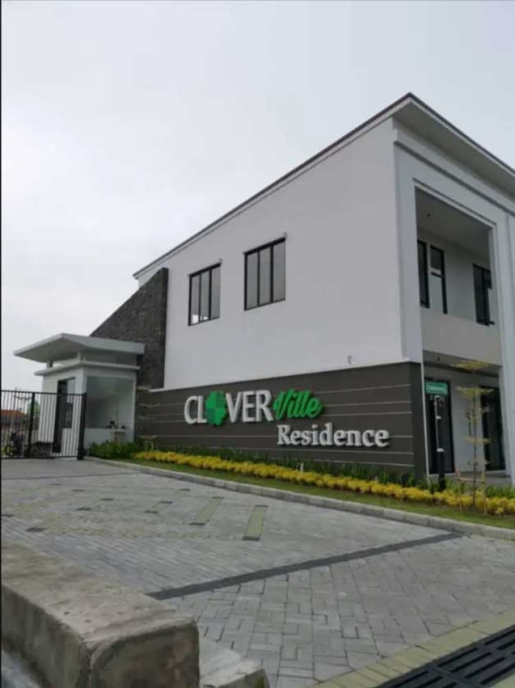 Main Gate Clover Ville Surabaya