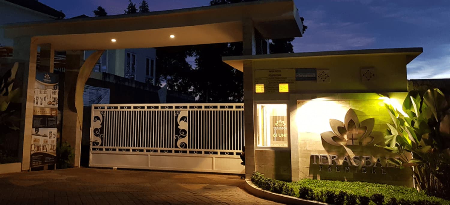 Main Gate Terasbali Premiere