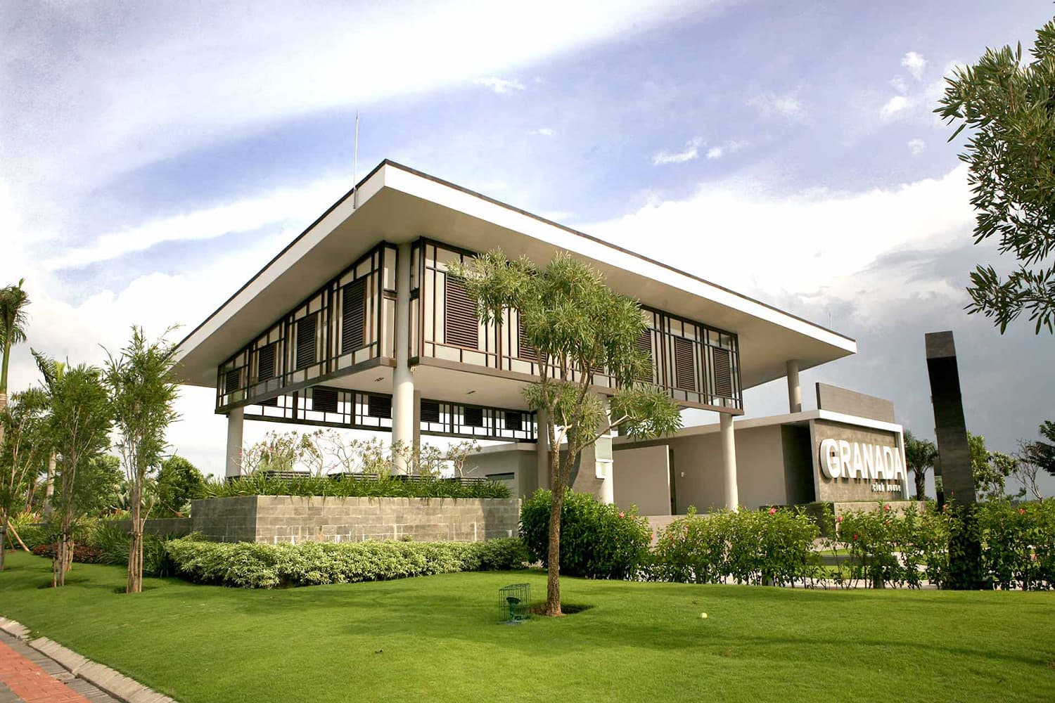 Cluster Lisbon Pakuwon Indah