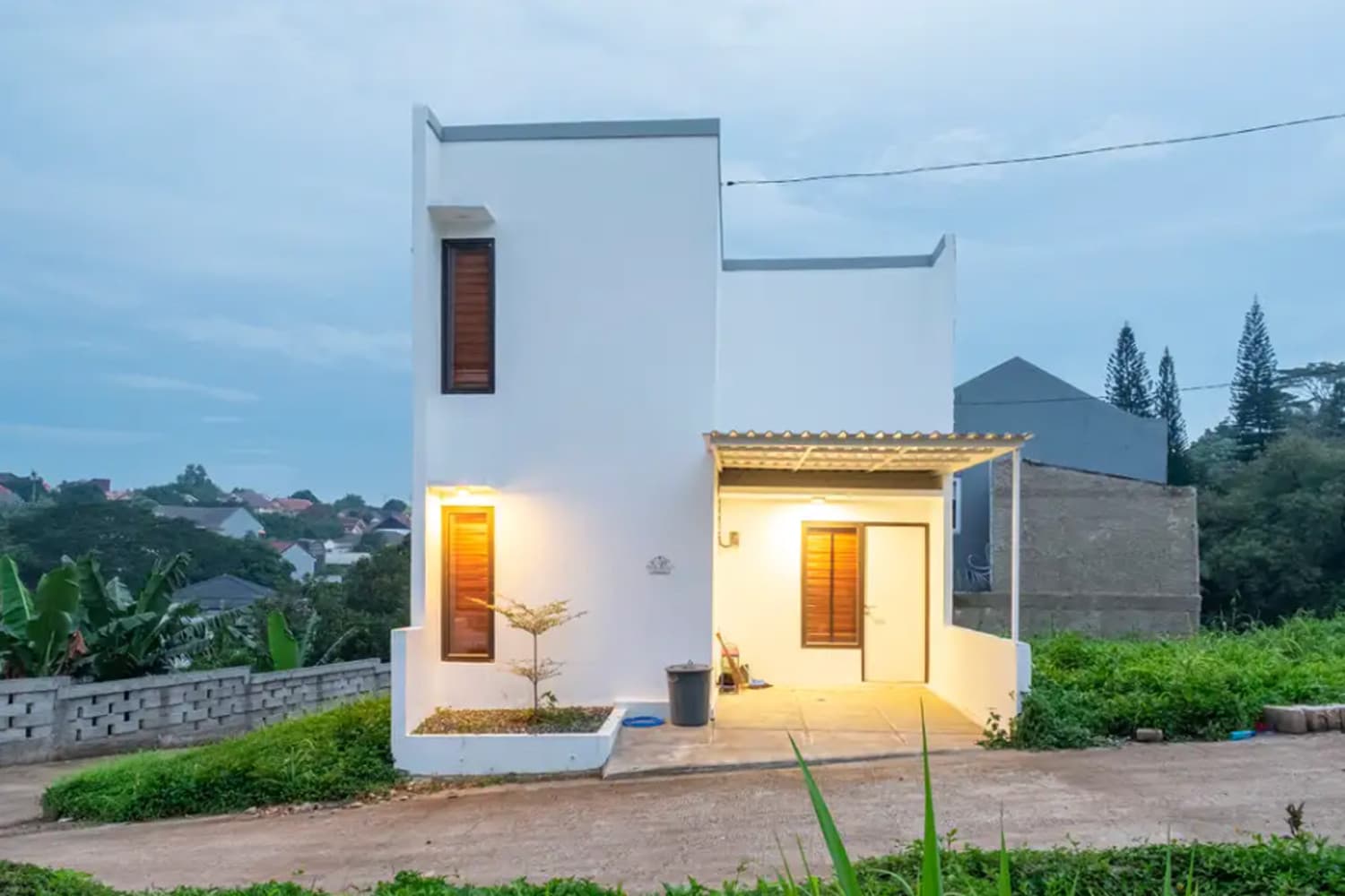 Fasad Mezzanine Miral Enam Residence